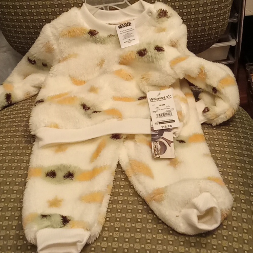 Star Wars  6-9 months Star Wars Outfit NWT Unisex